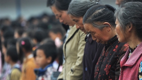 Public mourning held in Sichuan for quake victims