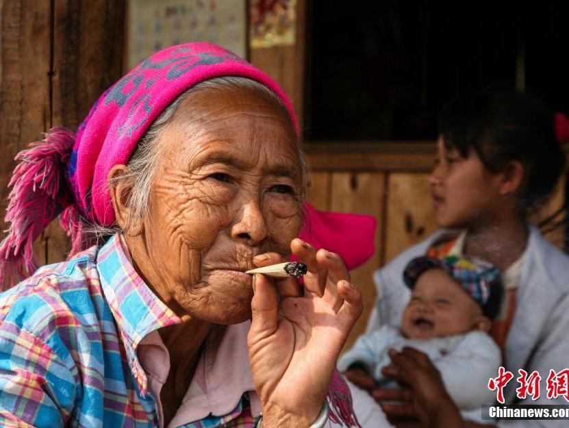 Life in a Lahu village in Yunnan