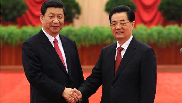 Hu Jintao, Xi Jinping meet delegates to 18th CPC…