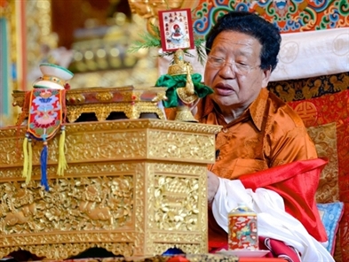Eskdalemuir monastery founder Akong Rinpoche killed in China