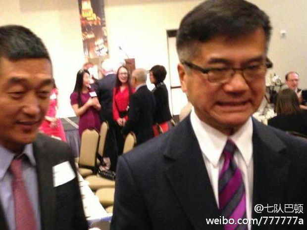 Weibo recounts jeers thrown at Ambassador Gary Locke in China
