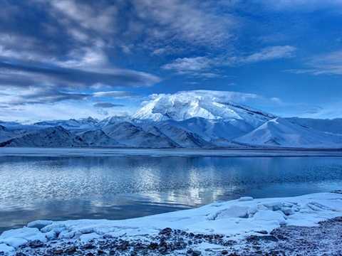 Karakuri Lake (卡拉库里湖) in Xinjiang