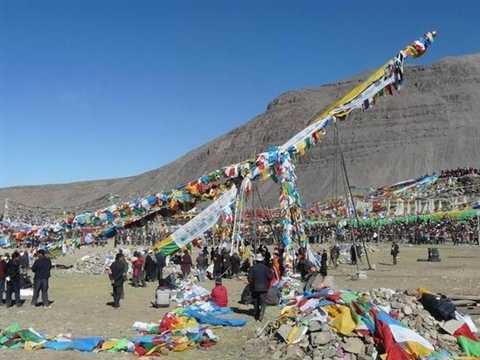 Saga Dawa Festival (萨迦达瓦节) in Tibet