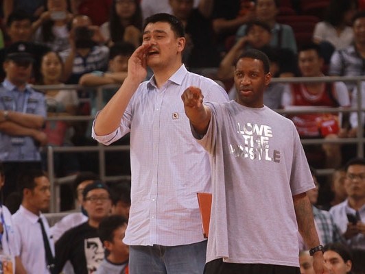 Yao Ming, McGrady reunite for charity