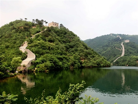 Go Hiking to Huanghuacheng Great Wall and See the “Waterside Wall” (Aug 14)