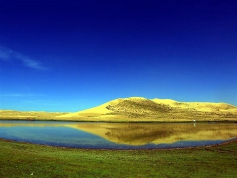 Amazing scenery of Qinghai Lake