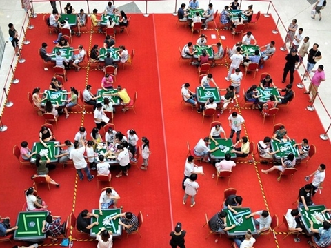 10,000-person mahjong contest held in Wuhan