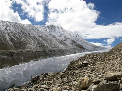 Melting glaciers can flood farmlands and lakes in Tibet