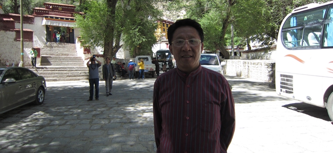How Tibetans pursue their academic dreams