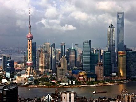 Shanghai trade zone faces decision-making dilemma