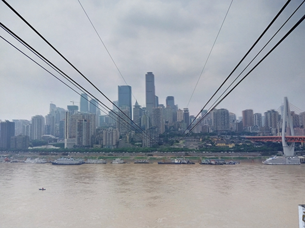 Cruising along Yangtze River Ⅰ