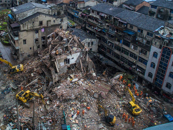 China city orders substandard home demolition