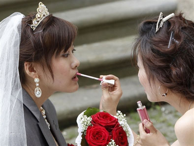 Professional bridesmaids face physical, emotional abuse in China