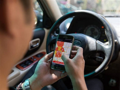 Unusual moves: Stories of Didi and Uber taxi drivers in China