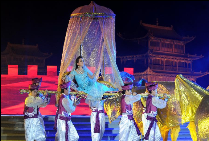 Dancing opera performed at opening ceremony of Silk Road Tourism Festival